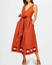 Beautiful summer dresses for women in lightweight fabric for hot weather fashion